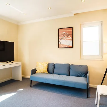 W20 I Gruppen I 7 Fuer 9 I 2 Baeder I Garten I Netflix Smart Tv I Premium