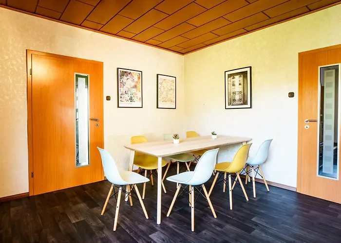 W20 I Gruppen I 7 Fuer 9 I 2 Baeder I Garten I Netflix Smart Tv I Premium *